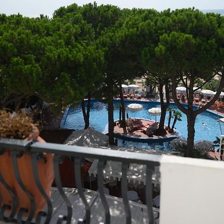 Agora Park Hotel Lido di Jesolo Exterior foto